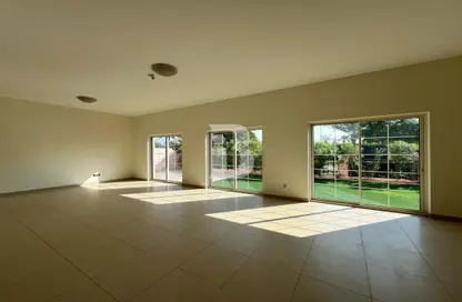 Empty Room image for: Villa - 5 Bedrooms - 7 Bathrooms for rent in Nad Al Sheba Villas - Nad Al Sheba 3 - Nad Al Sheba - Dubai, Image 1