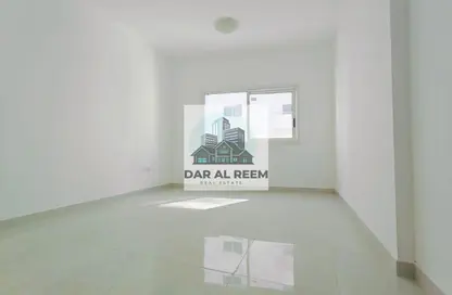شقة - غرفة نوم - 1 حمام للايجار في شارع التعاون الجديد - التعاون - الشارقة