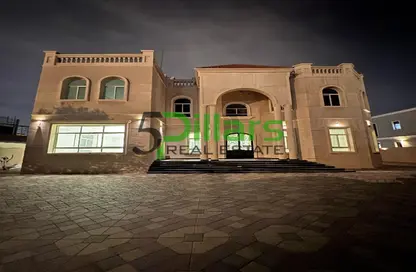 Villa - 5 Bedrooms - 7 Bathrooms for rent in Al Aweer 1 - Al Aweer - Dubai