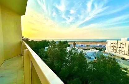 Apartment - 2 Bedrooms - 2 Bathrooms for rent in Fairmont Ajman - Al Nakhil 2 - Al Nakhil - Ajman