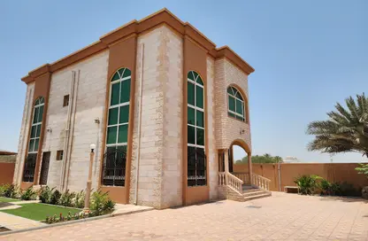 Apartment - 4 Bedrooms - 5 Bathrooms for rent in Seih Al Burairat - Ras Al Khaimah