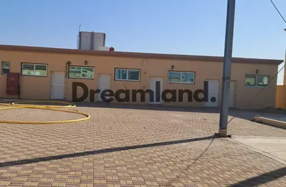 Labor Camp - Studio - 7+ Bathrooms for sale in Al Jlail - Al Sajaa - Sharjah