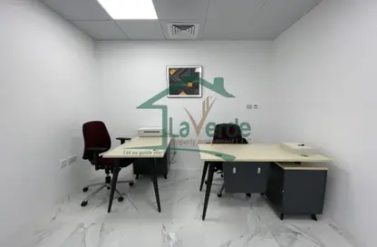 Office Space - Studio - 1 Bathroom for rent in Hamdan Street - Abu Dhabi