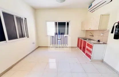Apartment - Studio - 1 Bathroom for rent in Fire Station Road - Muwaileh - Sharjah