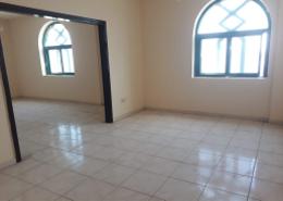 شقة - 2 غرف نوم - 2 حمامات للكراء في شارع الشرقي - شارع الشيخ حمد بن عبدالله - الفجيرة