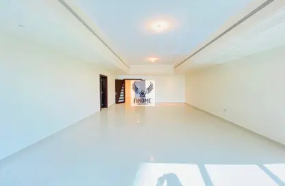 Empty Room image for: Apartment - 3 Bedrooms - 5 Bathrooms for rent in Sheikha Salama Tower - Khalidiya Street - Al Khalidiya - Abu Dhabi, Image 1