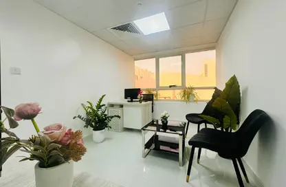 مكتب - استوديو - 1 حمام للايجار في مبنى سيلفر هوم - هور العنز - ديرة - دبي