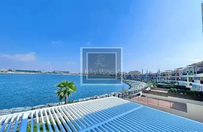 Townhouse - 4 Bedrooms - 5 Bathrooms for sale in Sur La Mer - La Mer - Jumeirah - Dubai