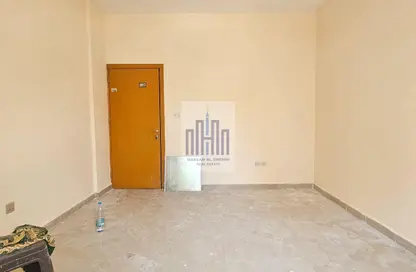 Apartment - 2 Bedrooms - 1 Bathroom for rent in Fire Station Road - Muwaileh - Sharjah
