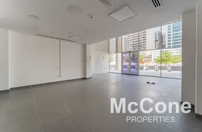 Retail - Studio - 1 Bathroom for rent in Capital Golden Tower - Business Bay - Dubai