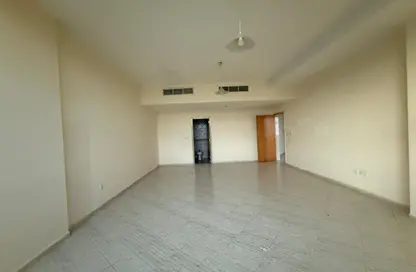 شقة - 2 غرف نوم - 3 حمامات للايجار في المجاز 2 - المجاز - الشارقة