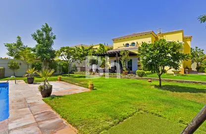 Villa - 4 Bedrooms - 5 Bathrooms for rent in Legacy - Jumeirah Park - Dubai