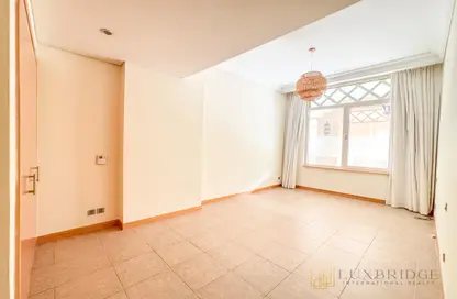 Apartment - 1 Bedroom - 1 Bathroom for rent in Abu Keibal - Shoreline Apartments - Palm Jumeirah - Dubai