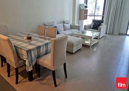 صورةغرفة المعيشة / غرفة الطعام لـ: شقة - 2 غرف نوم - 3 حمامات للبيع في برج دبي وارف 2 - القرية التراثية - دبي, صورة 1