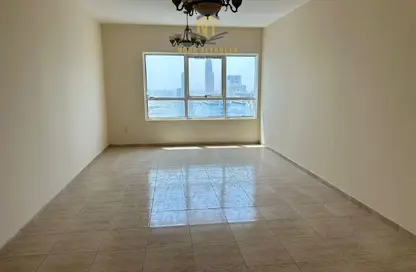 شقة - 2 غرف نوم - 3 حمامات للايجار في شارع التعاون الجديد - التعاون - الشارقة