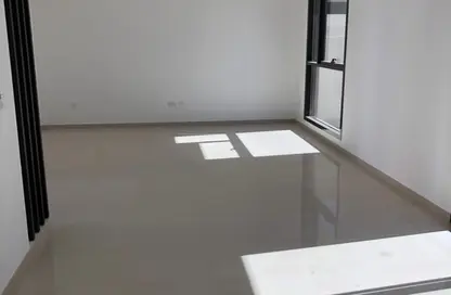 Apartment - 1 Bedroom - 3 Bathrooms for sale in Nasma Residence - Al Tai - Sharjah
