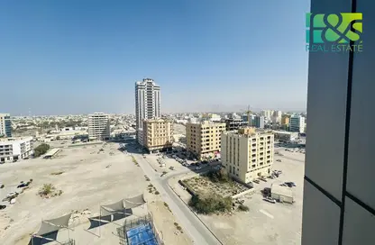 Apartment - 3 Bedrooms - 4 Bathrooms for rent in RAK Tower - Al Seer - Ras Al Khaimah