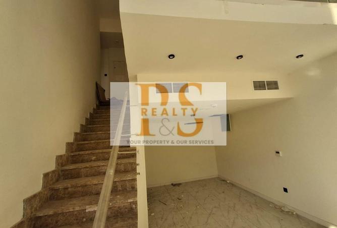 15635401 - Property Image 2