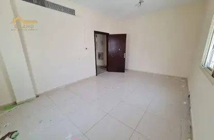 Apartment - 1 Bedroom - 1 Bathroom for rent in Al Qulaya'ah - Al Sharq - Sharjah