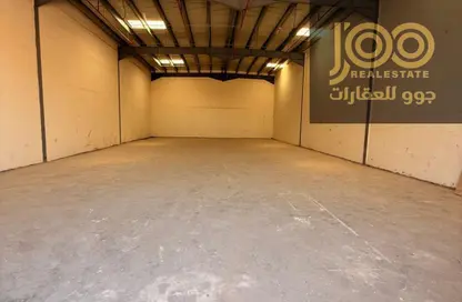 مستودع - استوديو - 1 حمام للايجار في أم الثعوب - أم القيوين
