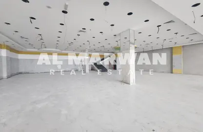 Show Room - Studio - 1 Bathroom for rent in The Grand Avenue - Al Nasreya - Sharjah