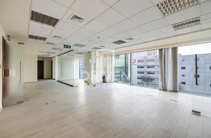 Office Space - Studio for rent in EIB 04 Building - Dubai Media City - Dubai