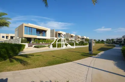 Villa - 5 Bedrooms - 7 Bathrooms for sale in HIDD Al Saadiyat - Saadiyat Island - Abu Dhabi