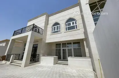 Outdoor Building image for: Villa - 5 Bedrooms - 6 Bathrooms for rent in Gafat Al Nayyar - Zakher - Al Ain, Image 1