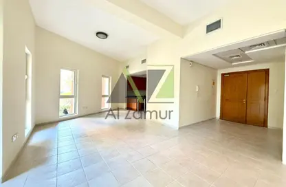 شقة - 2 غرف نوم - 4 حمامات للايجار في مبنى 109 - طراز حديث - ديسكفري غاردنز - دبي شقة - 2 غرف نوم - 4 حمامات للايجار في مبنى 109 - طراز حديث - ديسكفري غاردنز - دبي