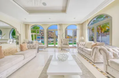 Villa - 4 Bedrooms - 5 Bathrooms for rent in Garden Homes Frond A - Garden Homes - Palm Jumeirah - Dubai