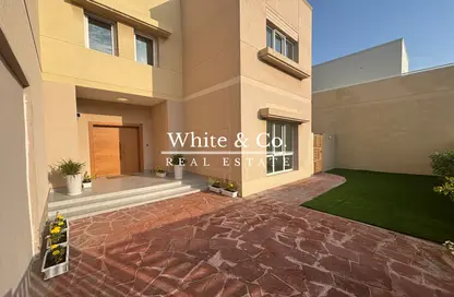 Villa - 5 Bedrooms - 6 Bathrooms for rent in Meadows 7 - Meadows - Dubai