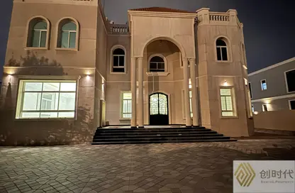 Villa - 5 Bedrooms - 7 Bathrooms for rent in Al Aweer 1 - Al Aweer - Dubai