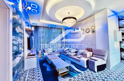 Living Room image for: Villa - 5 Bedrooms - 7 Bathrooms for rent in Al Rawda 1 - Al Rawda - Ajman, Image 1