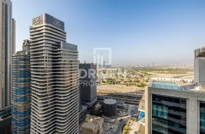 Apartment - 2 Bedrooms - 2 Bathrooms for sale in Upper Crest - Downtown Dubai - Dubai
