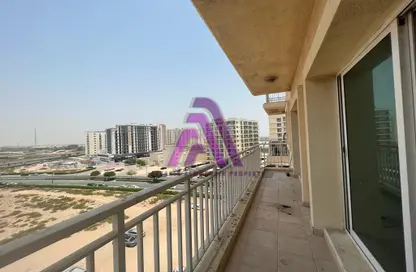 Apartment - 1 Bedroom - 2 Bathrooms for rent in Farah Tower 1 - Queue Point - Dubai Land - Dubai