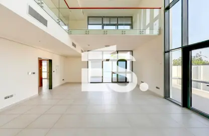 Villa - 4 Bedrooms - 5 Bathrooms for rent in West Yas - Yas Island - Abu Dhabi
