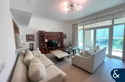 Apartment - 2 Bedrooms - 3 Bathrooms for rent in Al Nabat - Shoreline Apartments - Palm Jumeirah - Dubai