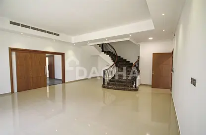 فيلا - 4 غرف نوم - 6 حمامات للايجار في جنوب البرشاء - البرشاء - دبي