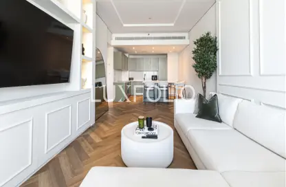 Apartment - 1 Bedroom - 2 Bathrooms for sale in Banyan Tree Residences Hillside Dubai - Jumeirah Lake Towers - Dubai