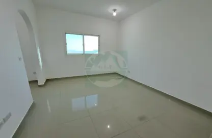 Empty Room image for: Apartment - 1 Bathroom for rent in Mohamed Bin Zayed Centre - Mohamed Bin Zayed City - Abu Dhabi, Image 1
