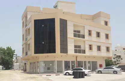 عمارة بالكامل - استوديو - 8 حمامات للبيع في أورينت تاور - البستان - عجمان