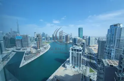 Office Space - Studio for rent in Churchill Towers - Business Bay - Dubai