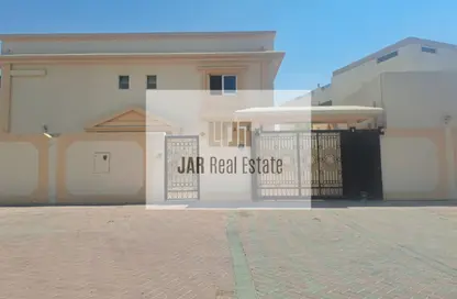 Villa - 4 Bedrooms - 5 Bathrooms for rent in Mankhool Road - Bur Dubai - Dubai