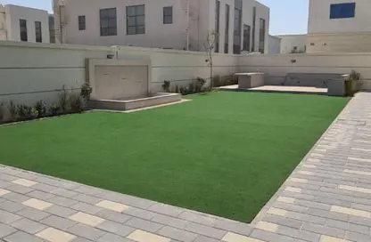 فيلا - 5 غرف نوم - 7 حمامات للبيع في حوشي - البادي - الشارقة