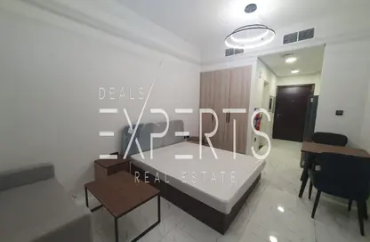 Apartment - Studio - 1 Bathroom for sale in The Gate - Masdar City - Abu Dhabi