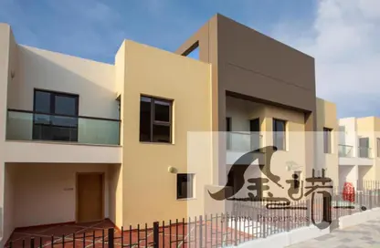 Apartment - 3 Bedrooms - 3 Bathrooms for sale in Souk Al Warsan - International City - Dubai