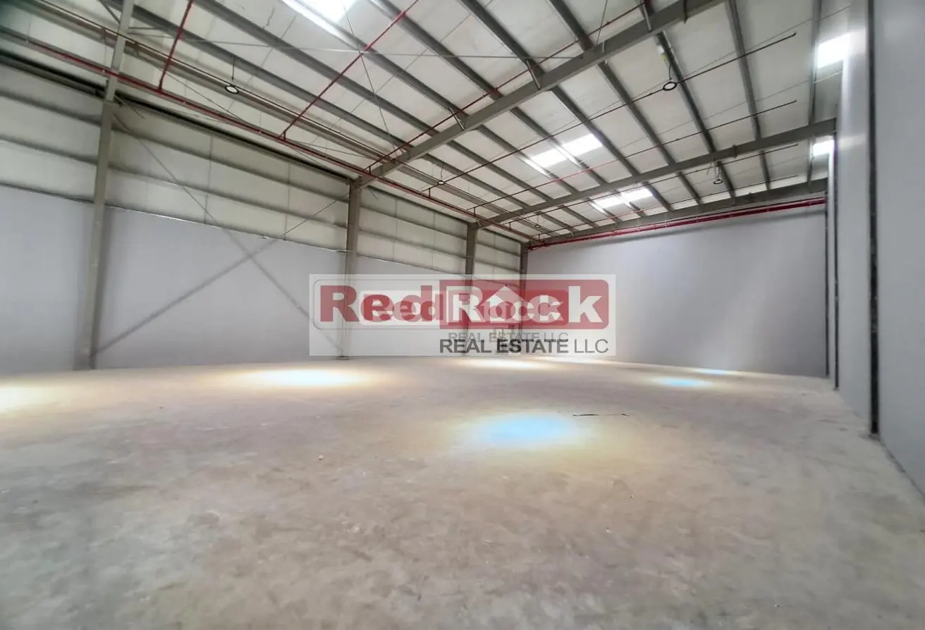 Warehouse for rent in Al Sajaa, sharjah