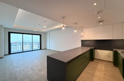 Apartment - 2 Bedrooms - 3 Bathrooms for sale in Central Park Building 1 - Central Park at City Walk - City Walk - Dubai