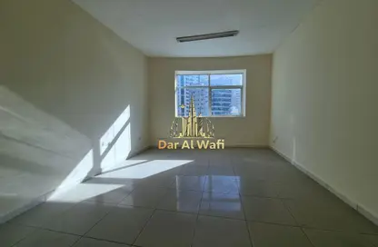 شقة - غرفة نوم - 1 حمام للايجار في شارع تالياتلا ​ - النهدة - الشارقة