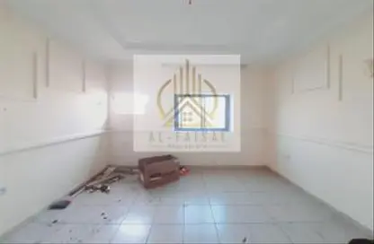 Apartment - 1 Bedroom - 1 Bathroom for rent in Muwailih Building - Muwaileh - Sharjah